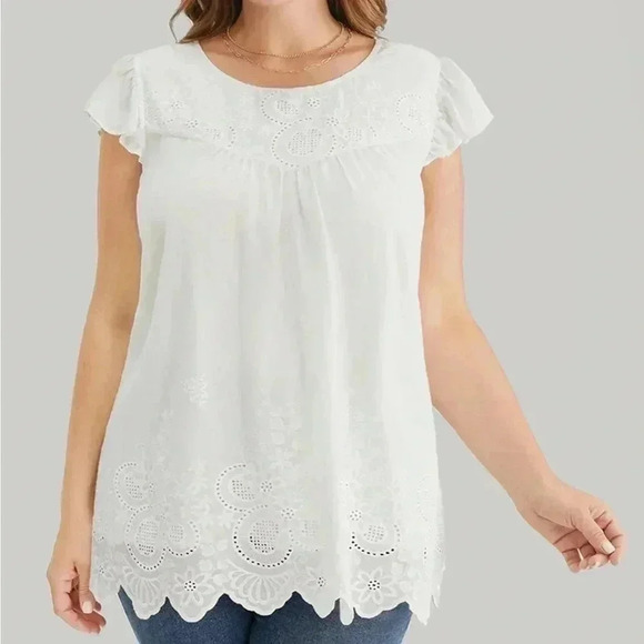 NWT!White Ruffle Trim Broderie Anglaise Asymmetrical Hem Tank Top Size 28 or 5X - Picture 1 of 8